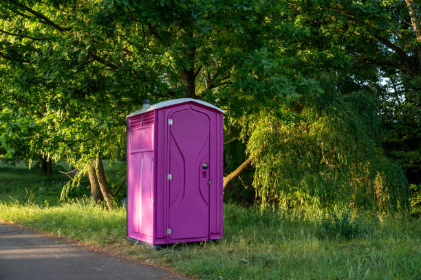 Porta potty delivery and setup in Honaunau Napoopoo, HI